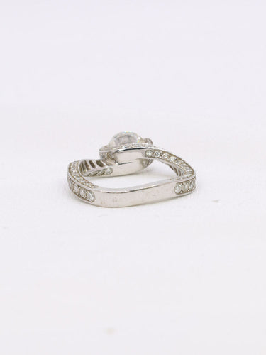 Bague 48 Bague solitaire en or blanc 18 carats et diamants 0,90 ct 58 Facettes 1084.2