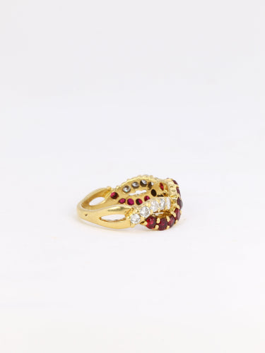 Bague 52 Bague vintage torsadée en or jaune 18 carats, diamants et rubis 58 Facettes 825