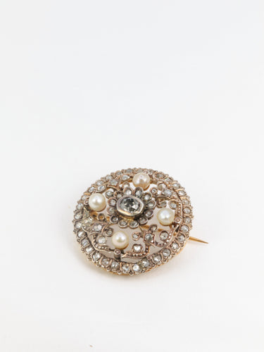 Broche Broche ronde en or 18k avec diamants taille rose et perles fines 58 Facettes 274