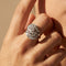 Bague 50 Bague en or blanc 14 carats avec diamants taille brillant 58 Facettes 2319