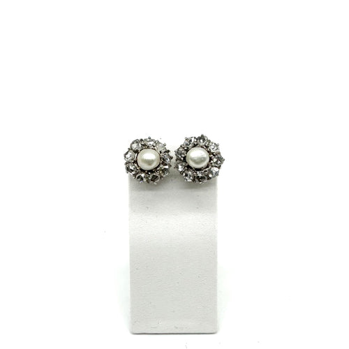 Boucles d'oreilles Boucles d'oreilles en or jaune et platine, perles et diamants 58 Facettes Z1351594
