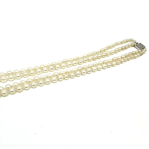 Collier Collier en chute double rang de perles de culture en or blanc et diamants 58 Facettes Z15B51350