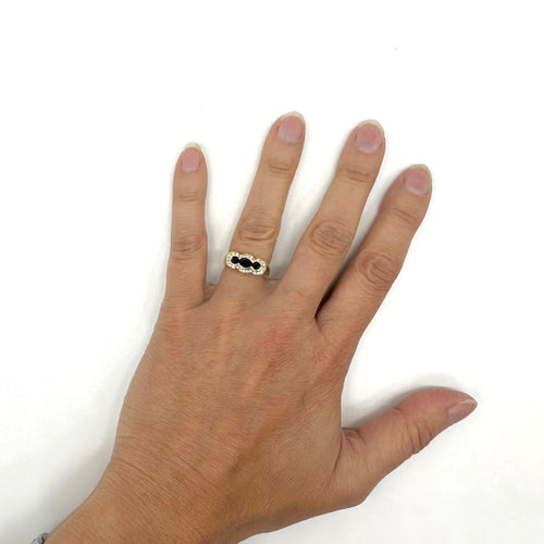 Bague 51 Bague en or jaune 750 avec saphirs et diamants 58 Facettes Z15B51729