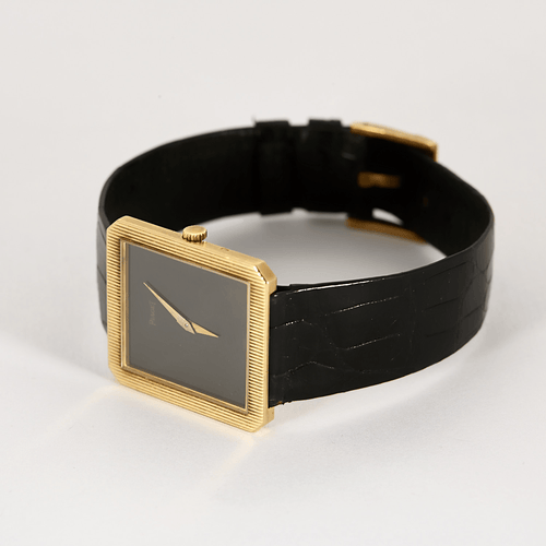 PIAGET - Protocol 9154 - Montre à boitier rectangulaire et à mouvement automatique à remontage manuel