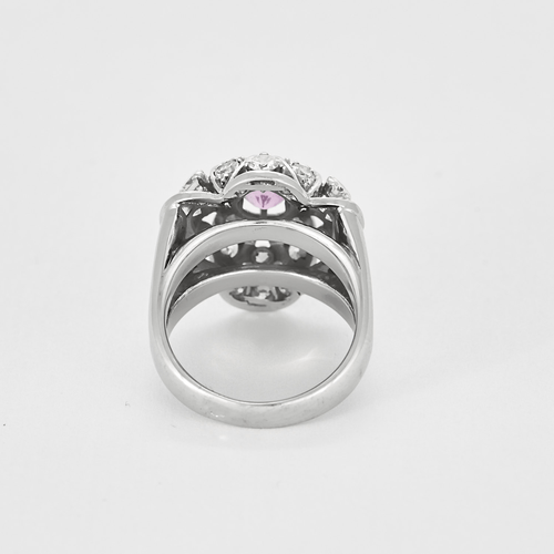 Bague 48 Elégante Bague Fleur en or gris diamants et saphir rose 58 Facettes DV20388-1