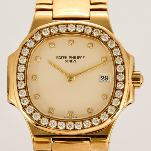 Montre PATEK PHILIPPE - Lady Nautilus - Montre de dame en or jaune et diamants 58 Facettes DV17159-6