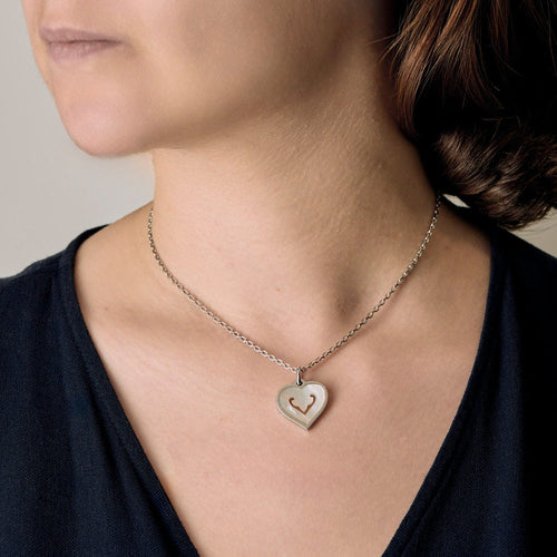 Collier O.J.Perrin - Coeur Légende - Collier en or gris et nacre blanche 58 Facettes DV20622-5