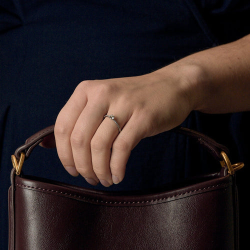 Bague 52 CARTIER - Bague Solitaire Etincelle en platine et diamant 0.30 carat 58 Facettes DV22248-1