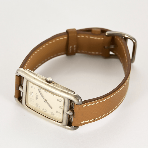 Montre HERMÈS - CAP CODE - Montre en acier à boitier rectangulaire et à mouvement quartz 58 Facettes DV17926-7