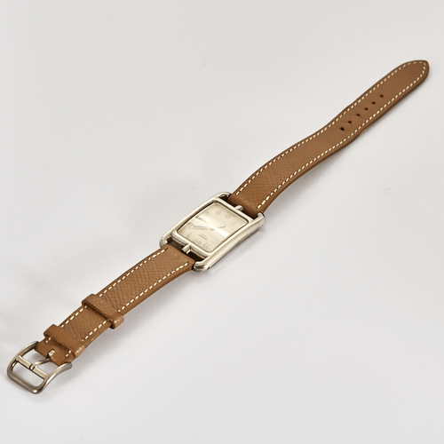 Montre HERMÈS - CAP CODE - Montre en acier à boitier rectangulaire et à mouvement quartz 58 Facettes DV17926-7