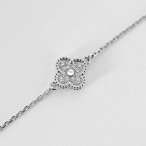 Bracelet Van Cleef & Arpels- Sweet Alhambra -Bracelet en or gris et diamants 58 Facettes DV0830-31