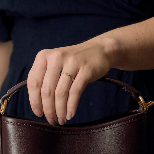 Bague 56 CHAUMET - Bee my love - Alliance en or jaune et diamants 58 Facettes DV22963-2-56-3