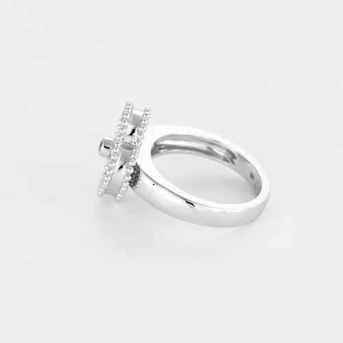 Bague 51 Van Cleef & Arpels - Alhambra -Bague en or gris, nacre et diamant 58 Facettes DV0830-34-51-2