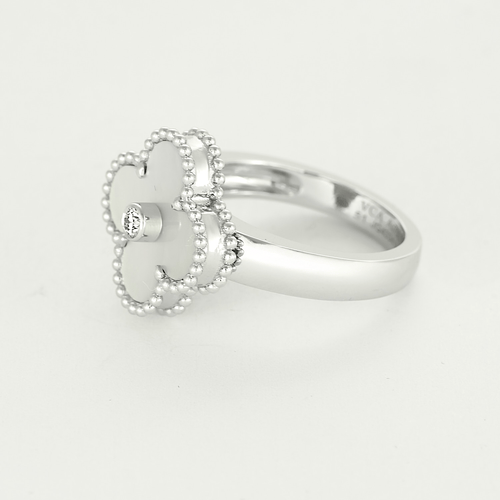Bague 51 Van Cleef & Arpels - Alhambra -Bague en or gris, nacre et diamant 58 Facettes DV0830-34-51-2