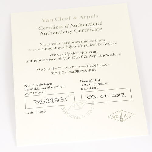 Van Cleef & Arpels Sweet Alhambra Puces d’oreilles en or gris et nacre blanche