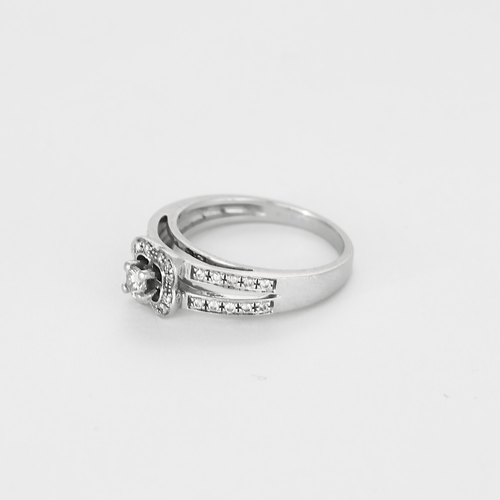 Bague 48 Mauboussin - Chance of love n°1 - Bague en or gris et diamants 58 Facettes DV21146-1