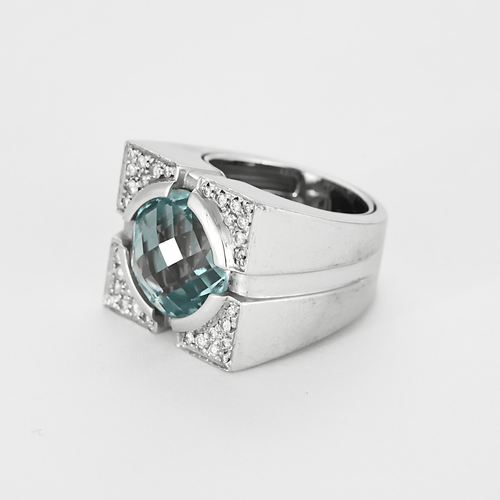 Bague 52 VERSACE - Importante Bague chevalière en or gris, topaze et diamants 58 Facettes DV22972-6-52-1