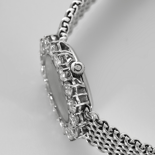 Montre OMEGA - Montre de dame en or blanc et diamants 58 Facettes DV22972-18