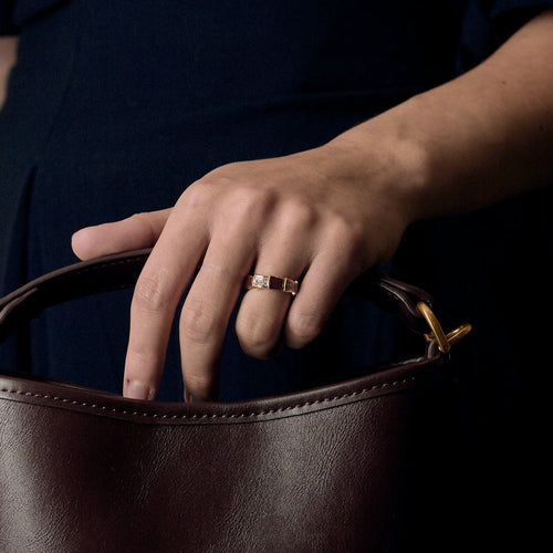 Bague Bulgari - Serpenti Viper - Bague en or jaune, cornaline et diamants 58 Facettes DV23248-2