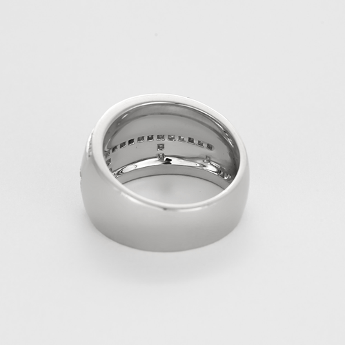 Bague 54 MAUBOUSSIN - La vertu - Bague en or gris, nacre blanche et diamants 58 Facettes DV23962-7