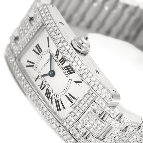 Cartier - Tank Américaine - Montre en or blanc et diamants 58 Facettes DV25042-1