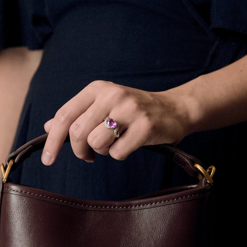 Bague Bague en or gris saphir rose et diamants 58 Facettes
