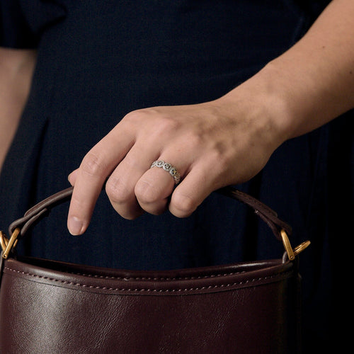 Bague 49 Messika - Joy - Alliance en or gris et diamants 58 Facettes DDV13879-5