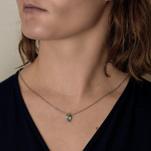 Collier Collier or blanc et pendentif topaze et diamants 58 Facettes DV22425-1