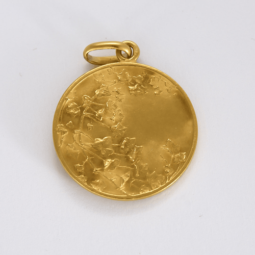 Pendentif R. Bouvet - Médaille en or jaune à motif de la République 58 Facettes DV26327-3