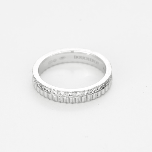 Bague 48 Boucheron - Quatre Radiant - Alliance en or blanc et diamants 58 Facettes DV16277-19