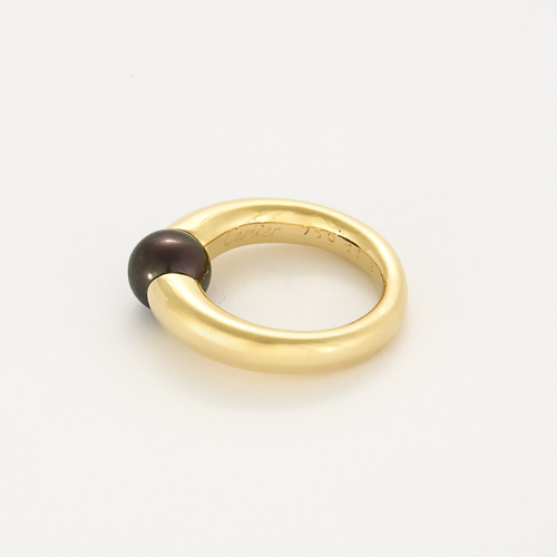 Cartier, Bague jonc bombé en or jaune 18k et perle de Tahiti