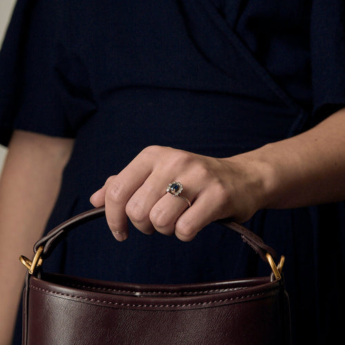 Bague 56 Bague en or blanc, saphir et diamants 58 Facettes DV0942-8-56-3