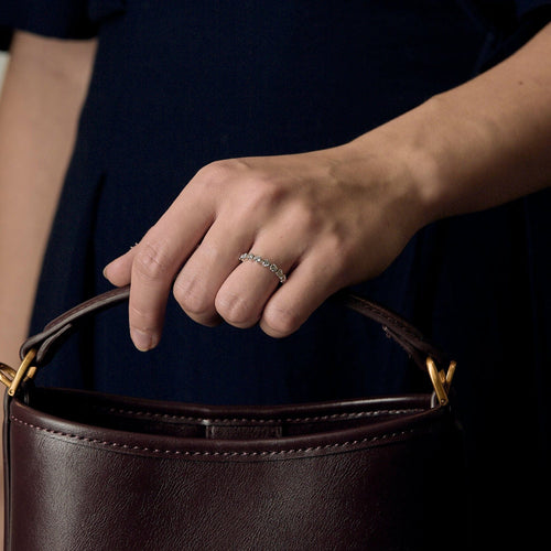 Bague 50 Demie Alliance en or gris et diamants 58 Facettes DV26595-2