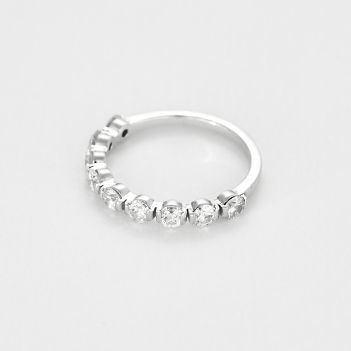 Bague 50 Demie Alliance en or gris et diamants 58 Facettes DV26595-2