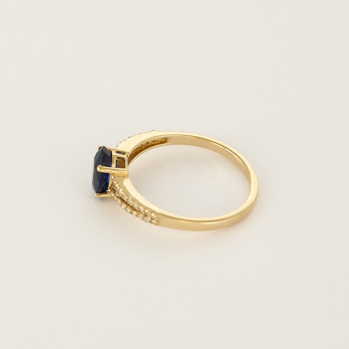 Bague Solitaire en or jaune, saphir et diamants