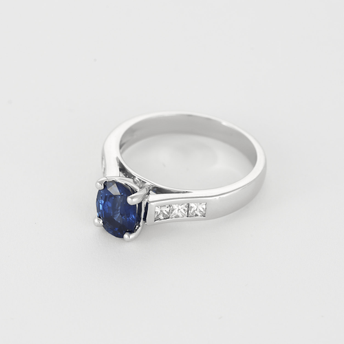 Bague 54 Bague en or gris saphir et diamants 58 Facettes DV25209-3