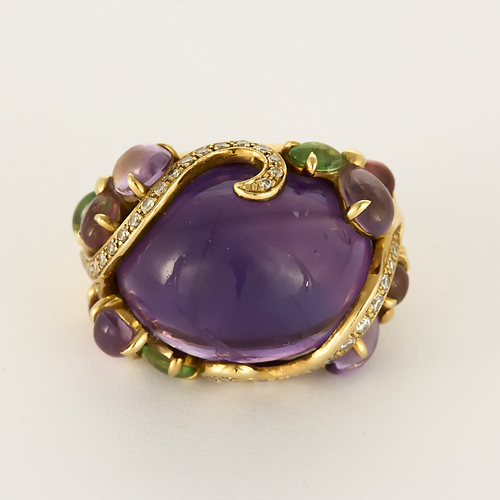 Importante bague en or jaune, diamants, améthystes, tourmalines et péridots