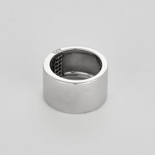 Bague bandeau en or blanc et diamants