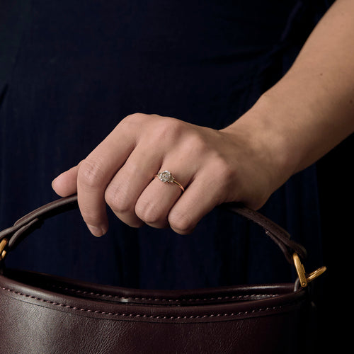 Bague en or jaune et diamants