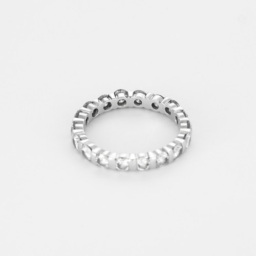 Alliance américaine en or gris et diamants