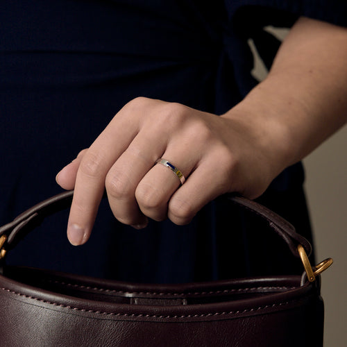 CHAUMET - Liens évidence - Bague en or blanc et émail bleu marine