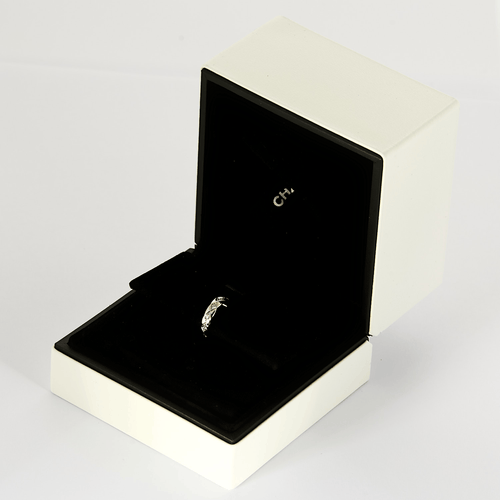 Boucles d'oreilles CHANEL - Coco Crush - Mono boucle d'oreille en or gris et diamants 58 Facettes DV27412-1