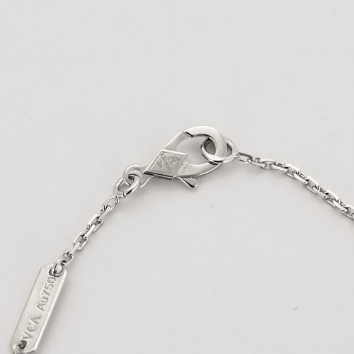 Collier Van Cleef & Arpels - Vintage Alhambra - Collier en or blanc et nacre. 58 Facettes DV26127-1