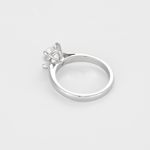 Bague solitaire en platine et diamant 1.50 carat 58 Facettes DV25522-1