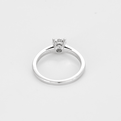 Bague 52,5 BULGARI - Bague Solitaire en platine et diamant 58 Facettes DV27071-1-525-6