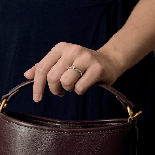 Bague 53 Bague Solitaire en or blanc et diamants 58 Facettes DV26235-1-53-2