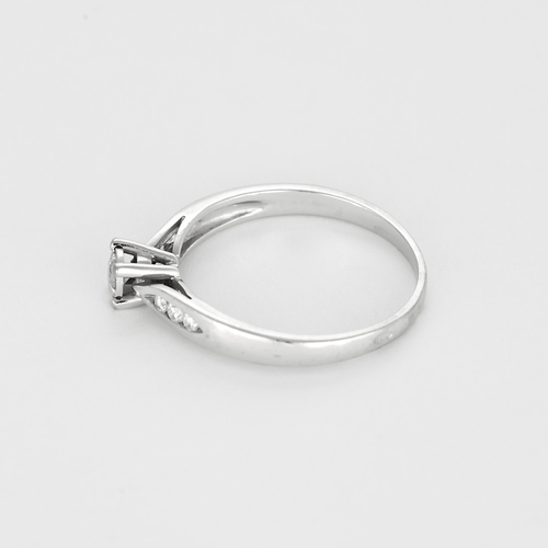 Bague 53 Bague Solitaire en or blanc et diamants 58 Facettes DV26235-1-53-2