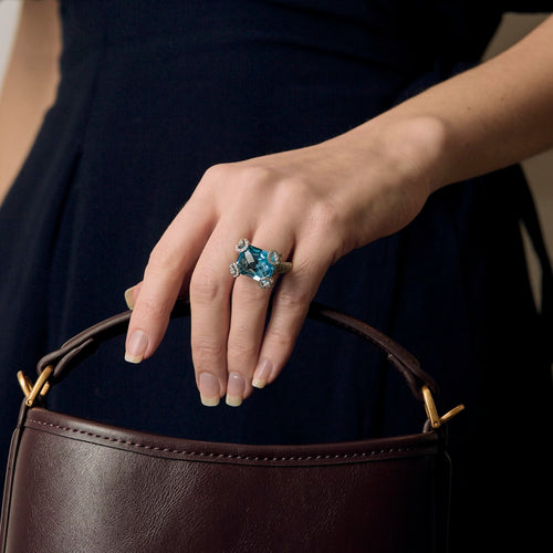 Bague 51,5 GUCCI - Bague en or blanc, topaze et diamants 58 Facettes DV26848-3-515-5