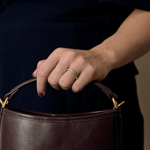 Bague 54 Demie-Alliance en or gris et diamants 58 Facettes DV27468-53-54-3