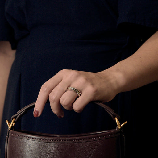 Bague 60,5 BULGARI - B zéro 1 - Alliance en or gris 58 Facettes DV27468-10-605-4